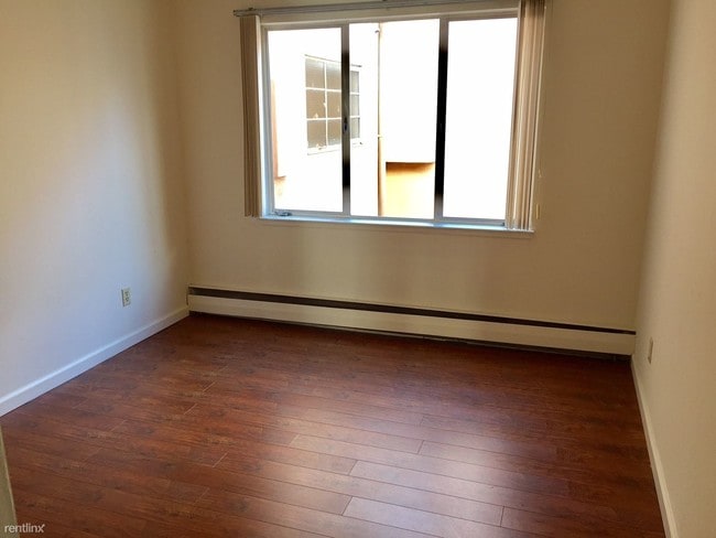 Building Photo - 301 Judah St