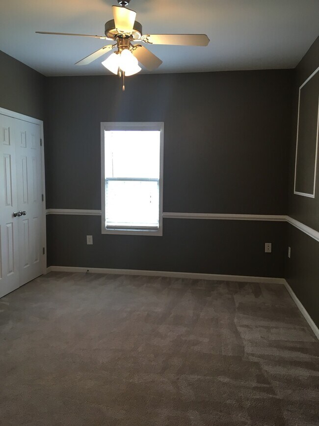 Foto del edificio - Beautiful 3 Bedroom Condo!