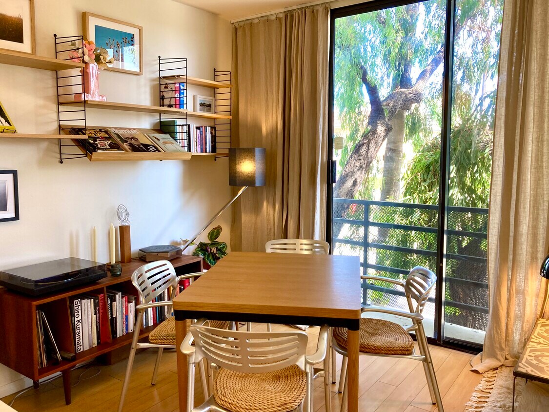 Foto principal - 2500 Abbot Kinney Blvd