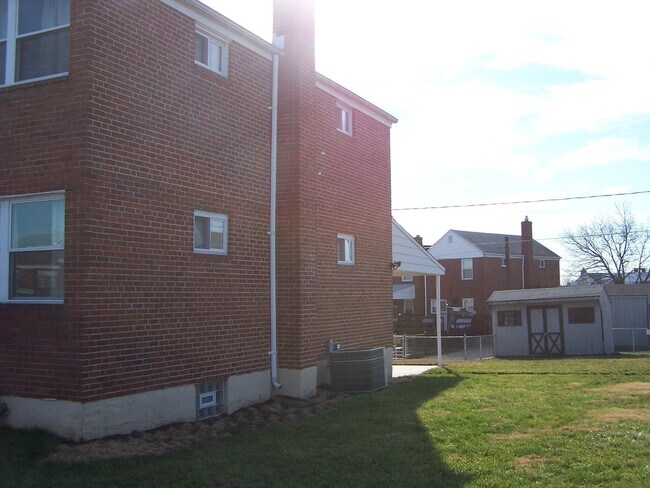 Foto del edificio - Rent Special on this Three Bedroom Home