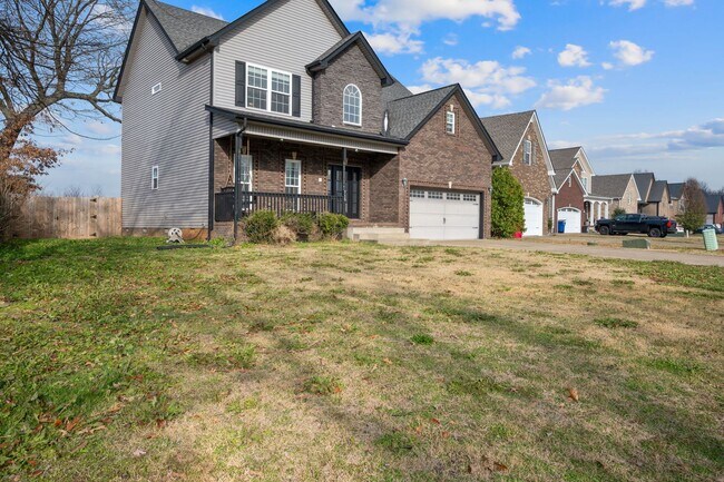 Foto del edificio - Move-In Special Available! Stunning Home with No Backyard Neighbors!