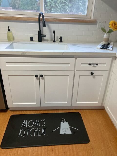 Building Photo - 94 Oakleaf Ave