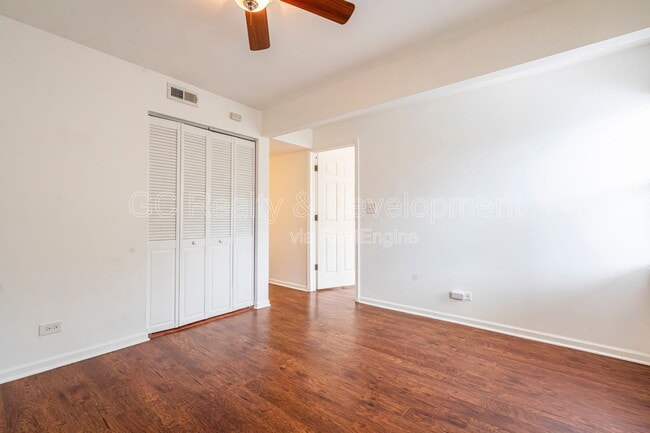 Photo - 3053 W Lyndale St Apartment
