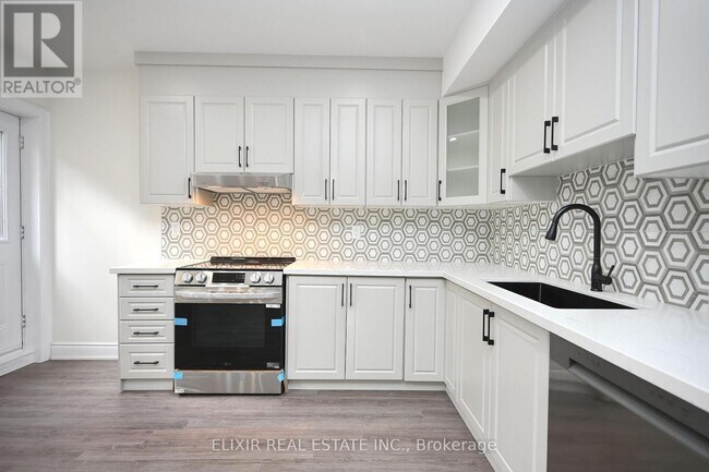 Photo du bâtiment - 46 Mevira Gardens