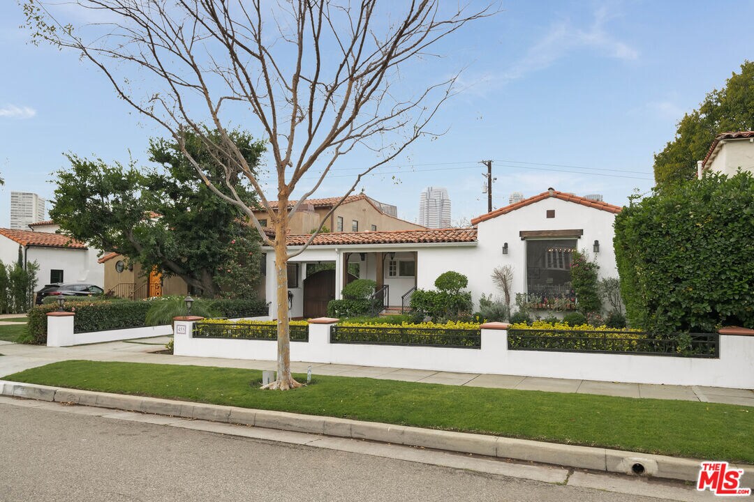 Foto principal - 455 S PECK Dr