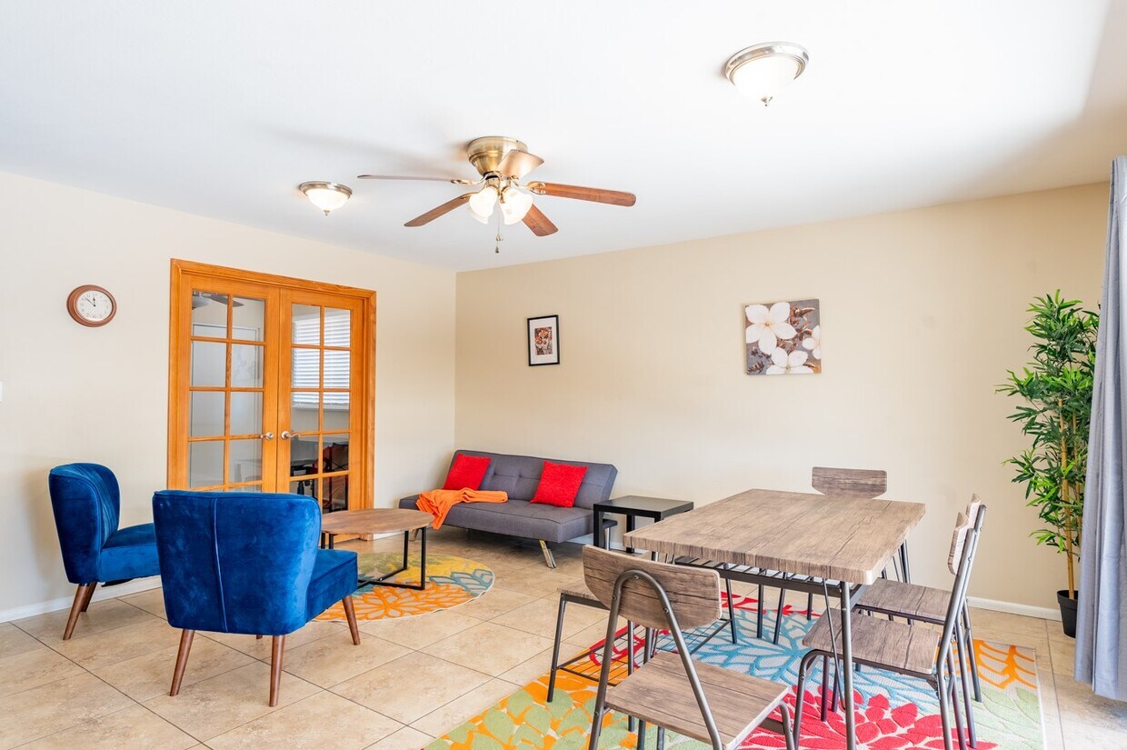 Foto principal - 1047 E Alameda Dr