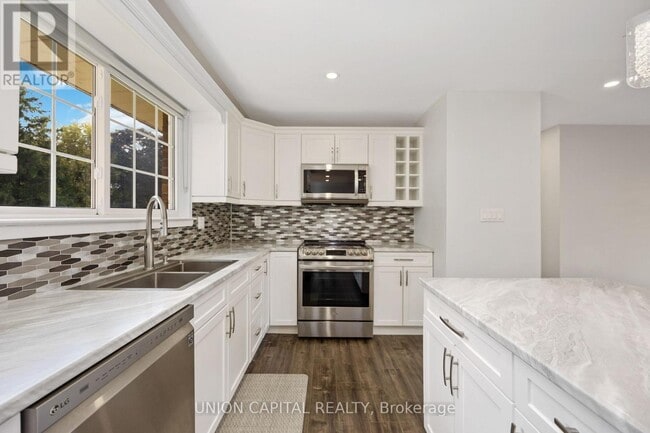 Building Photo - 50 Burningham Crescent