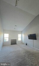 Building Photo - 14314 Climbing Rose Way