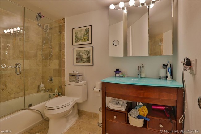 Foto del edificio - 1 br, 1.5 bath Condo - 11 Island Ave Apt 1002