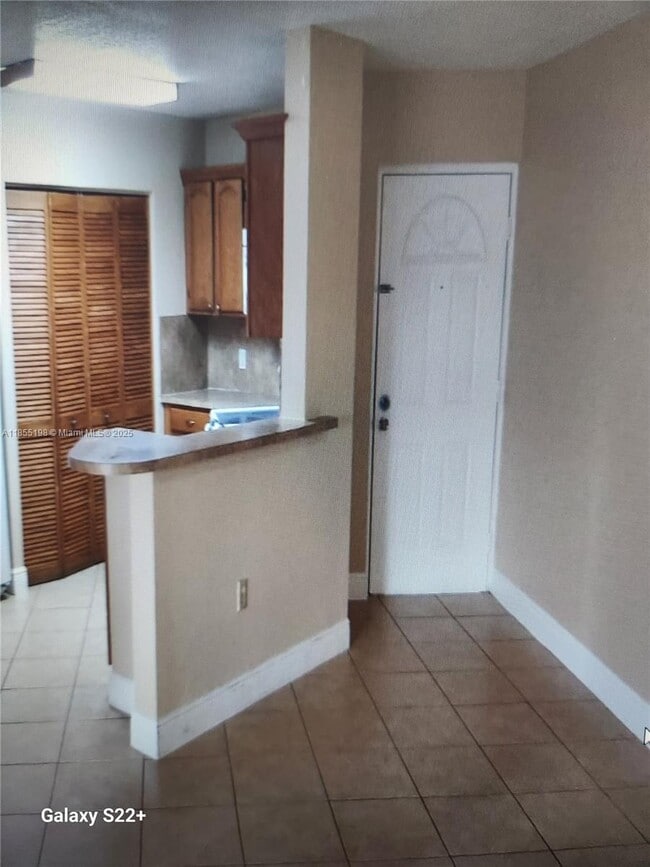 Foto del edificio - 6284 NW 186th St