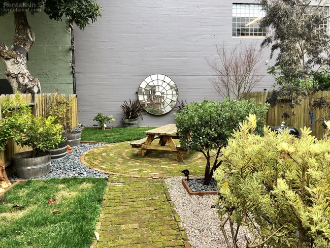 Foto del edificio - Spectacular Studio in Potrero Hills!