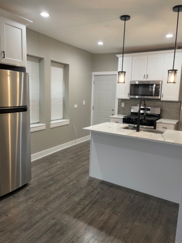 Foto del edificio - 2845 W 25th St