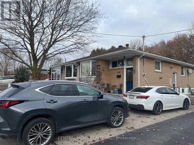 Building Photo - 192 Silverbirch Dr