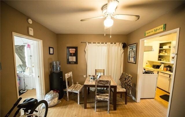Interior Photo - 102 Paloma Ave