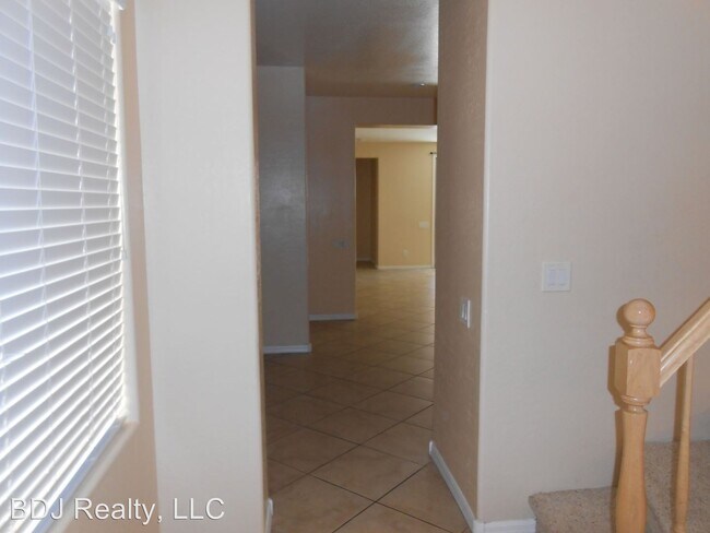 Foto del edificio - 5 br, 3.5 bath House - 2285 MANOSQUE LANE