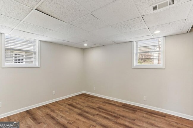 Building Photo - 2888 Bonanza Dr