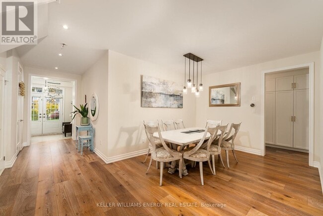 Photo du bâtiment - 36 Angela Cres