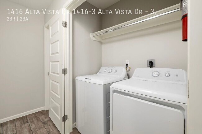 Foto del edificio - 1416 Alta Vista Dr
