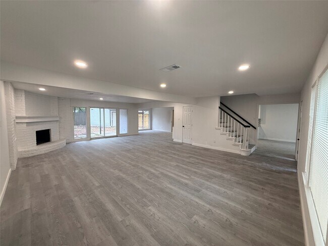 Building Photo - 1111 Caspian Ln