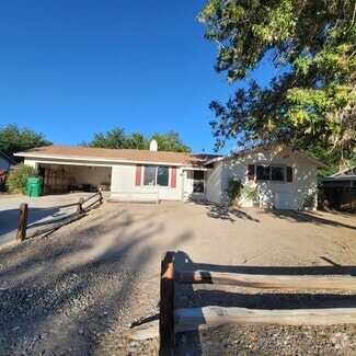 Building Photo - 390 Aspen Way