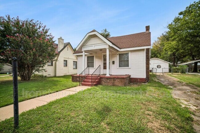 Building Photo - 1412 S Florence Pl