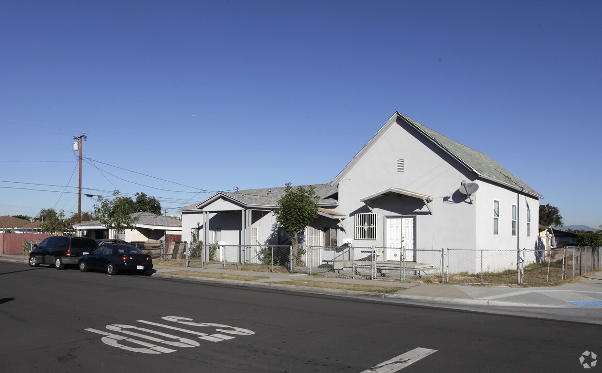 Primary Photo - 7765-7777 Central Ave