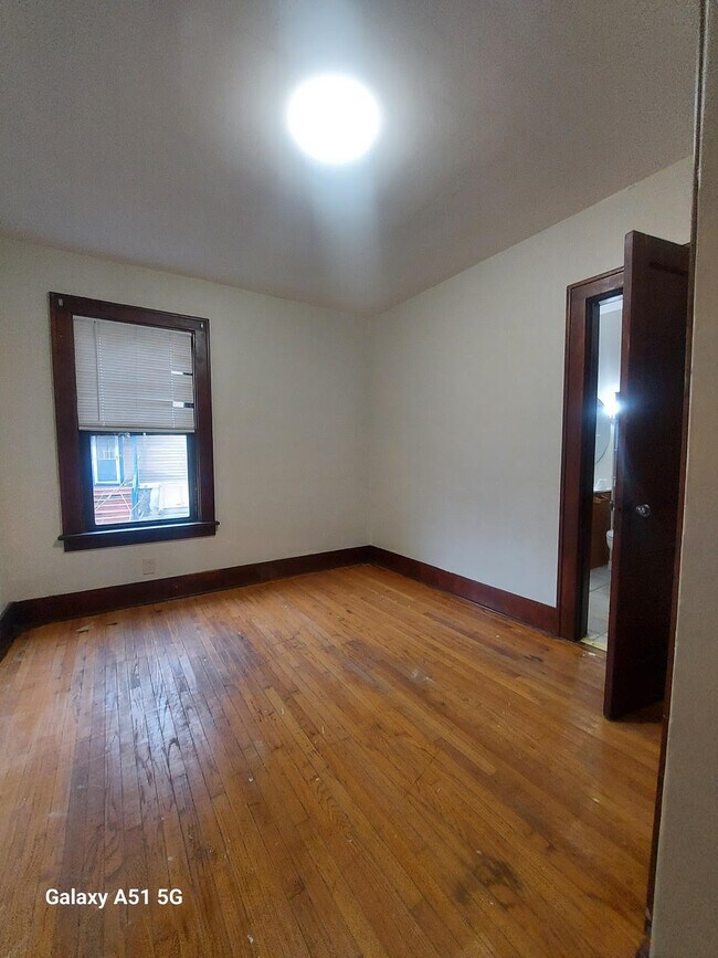 Foto del edificio - 442 N Main St