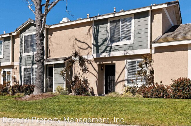 Building Photo - 3 br, 2.5 bath House - 3666 Caminito Carme...