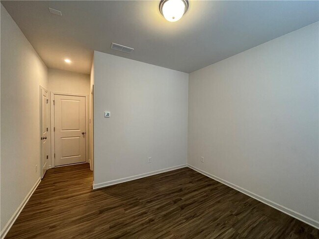 Foto del edificio - 1223 Cushenberry Ln