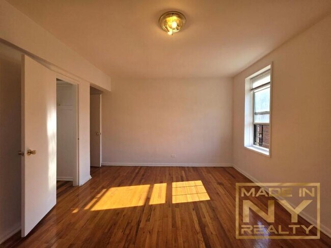 Building Photo - 1 bedroom in FOREST HILLS NY 11375