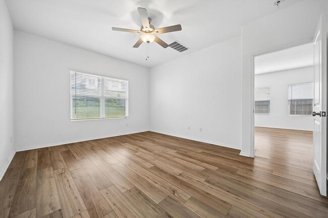 Foto del edificio - 8008 Purple Aster Pass