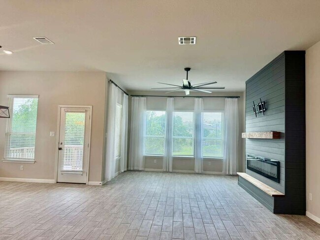 Foto del edificio - 32125 Cardamom Wy