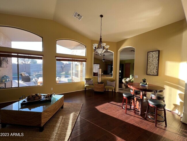 Building Photo - 30091 N Maravilla Dr