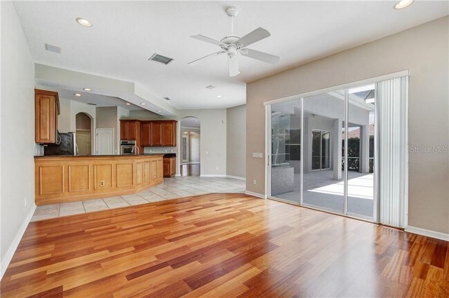 Building Photo - Stunning Westchase 5 Bedroom Pool Home