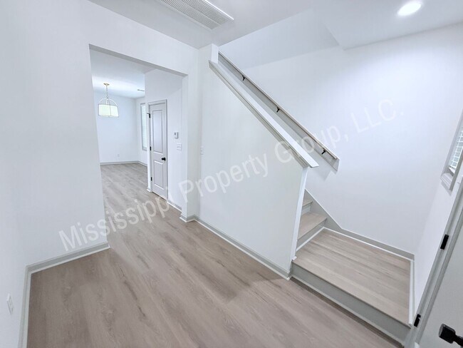 Foto del edificio - 4BR/3BA For Rent