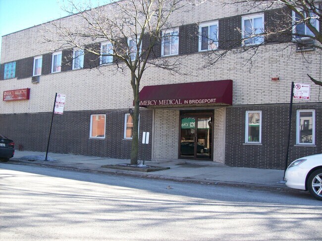 Building Photo - 3700 S Wallace St