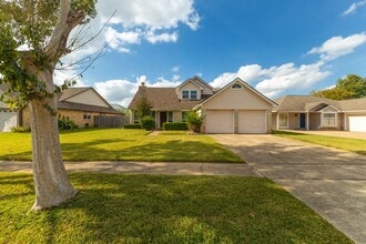 Building Photo - 3118 Kempwood Dr