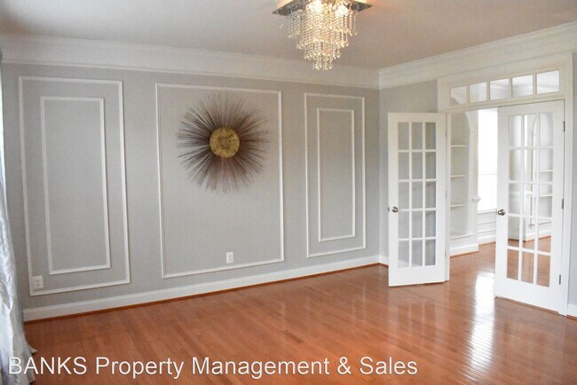 Building Photo - 5 br, 4.5 bath House - 10621 Smith Pond Lane