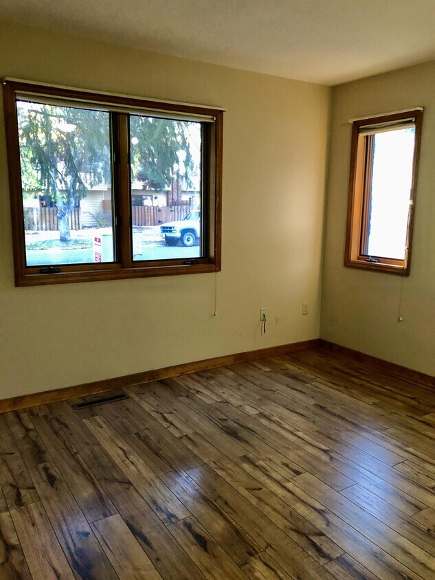 Foto principal - 1712 W Olive St