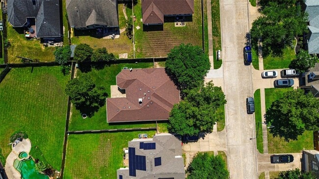 Building Photo - 19410 Bear Springs Dr