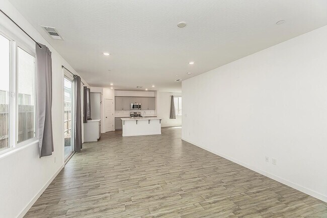 Foto del edificio - 2844 N Vahe Ave