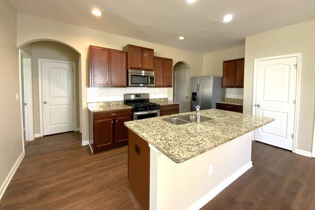 Building Photo - 1833 Crandon Ct