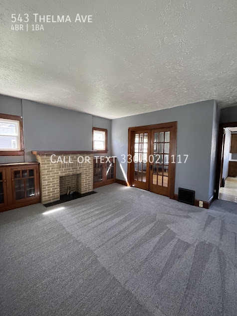 Foto del edificio - 543 Thelma Ave