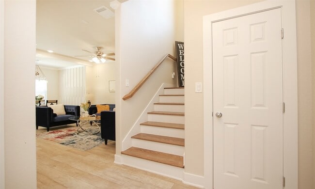 Building Photo - 3537 Mt Pleasant St