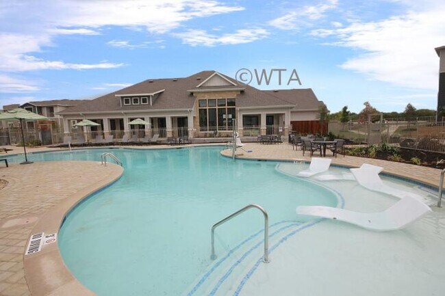 Foto del edificio - 1 bedroom in KYLE TX 78640