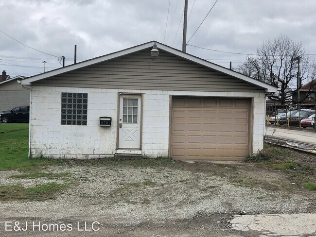 Building Photo - Studio, 1 bath House - 2701 Wilson Street