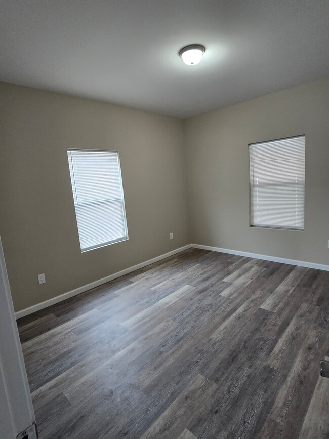 Building Photo - 1621 Wallace St