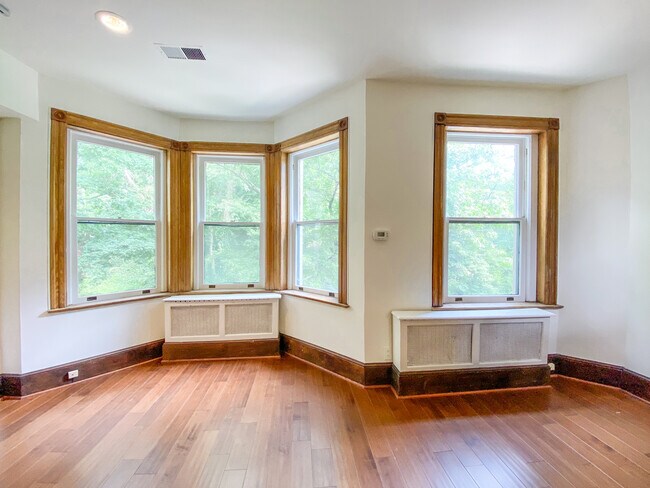 Foto del edificio - 2226 Decatur Pl NW
