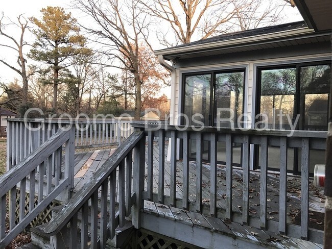 Building Photo - 105 Webster Rd