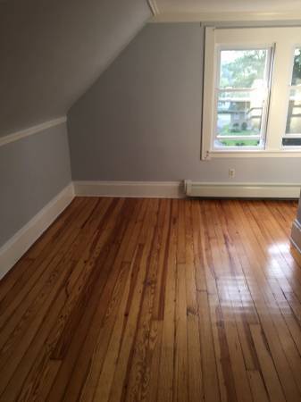 living room - 272 Park St